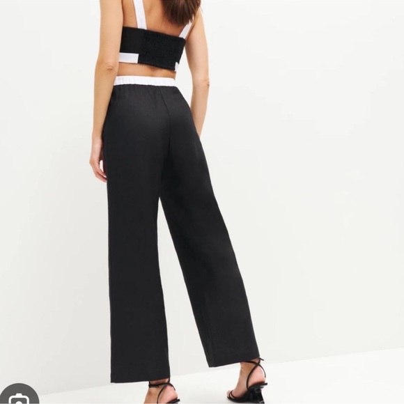 Reformation Linen Set - Picture 2 of 2